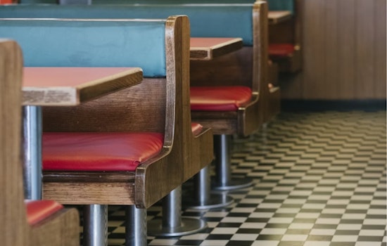 Dallas Diners Shell Out More As Restaurant Profits Vanish