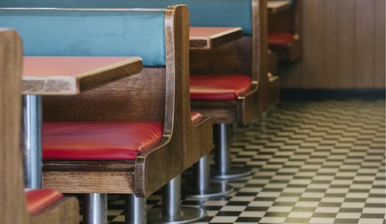 Dallas Diners Shell Out More As Restaurant Profits Vanish