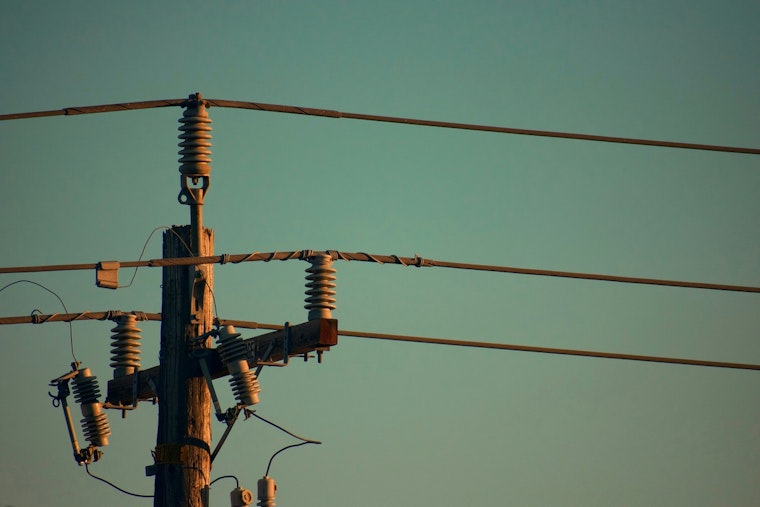 Dark Night In Tukwila As Power Hit Shuts 40th Ave S By Riverton Park