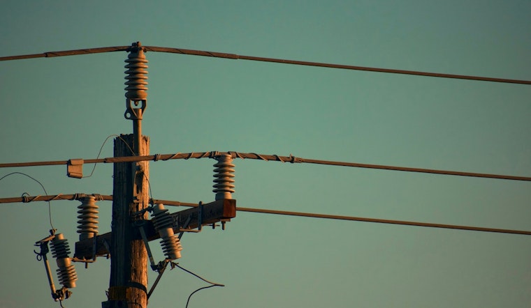Dark Night In Tukwila As Power Hit Shuts 40th Ave S By Riverton Park