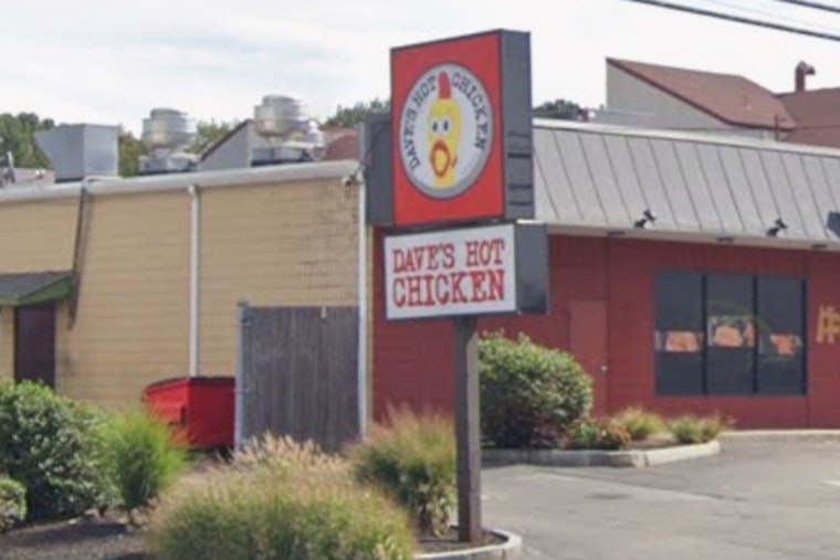 Dave's Hot Chicken Coming To Logan Airport Terminal B