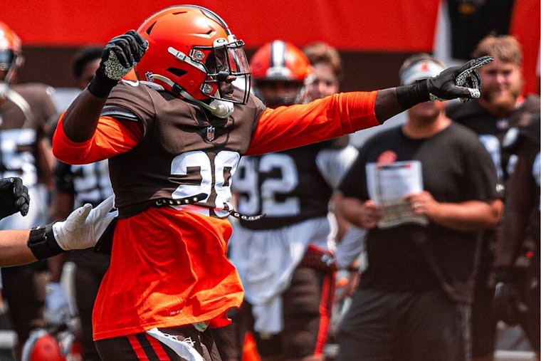 Dawg Pound Reeling As Browns Star Linebacker JOK Lost For 2026 Season