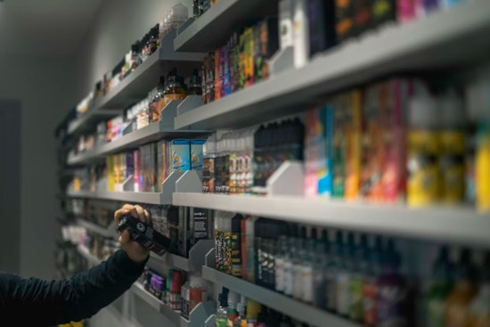 DC Shake-Up: FDA Opens Door To Fruit Vapes Under Tight New Rules
