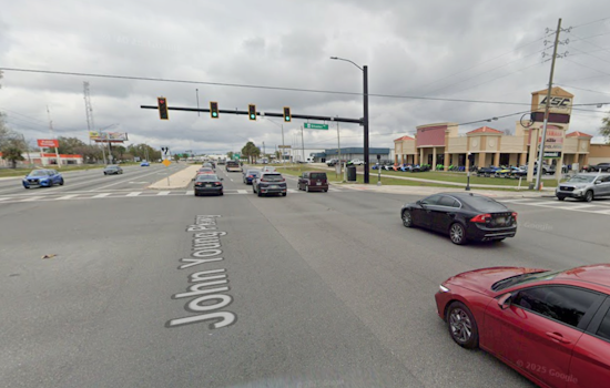 Deadly Crash Shuts John Young Parkway at Oak Ridge Road