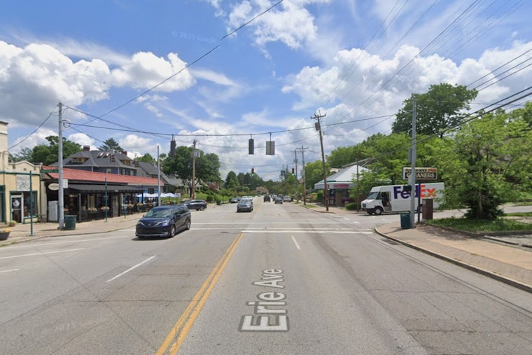 Deadly Hyde Park Motorcycle Crash At Busy Erie Avenue Corner