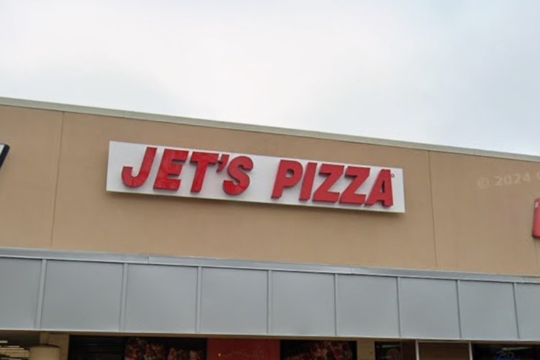 Detroit Deep Dish Duo Extends Jacksonville Reign To Beach Boulevard