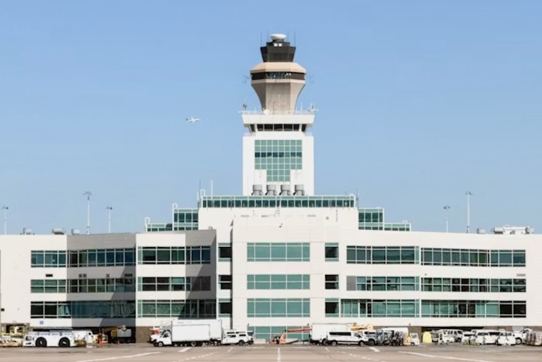 DIA Dusts Off Secret Tunnel to Keep Fliers Moving