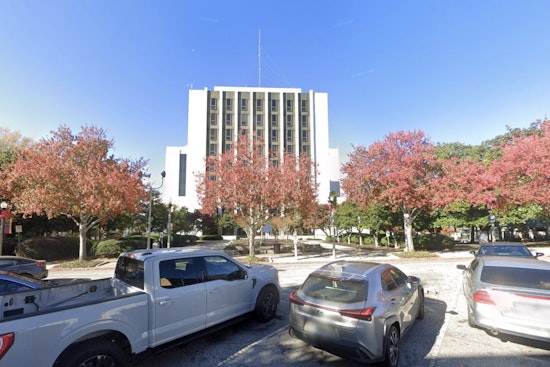 Downtown Decatur Drivers Hit With Courthouse Parking Hike