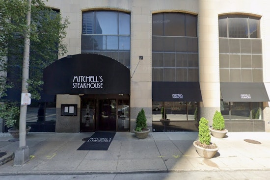 Downtown Diners Stunned as Mitchell’s Steakhouse Goes Dark Overnight