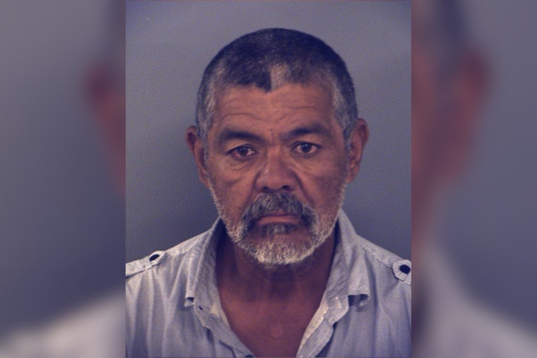 Downtown El Paso Shopkeeper Traps Robbery Suspect, But Guy Vanishes Before Cops Show