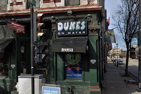Water Street Dive Duke's Pours Its Last Cheap Beer After 22 Years