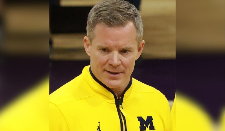 Dusty May Hints Fab Five Banner Comeback In Crisler Rafters