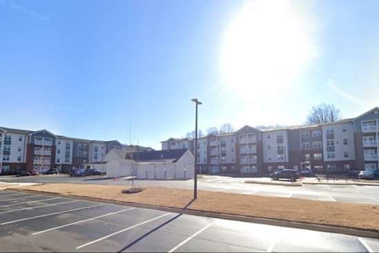 East Charlotte Apartment Complex Erupts In Gunfire, Cops Say