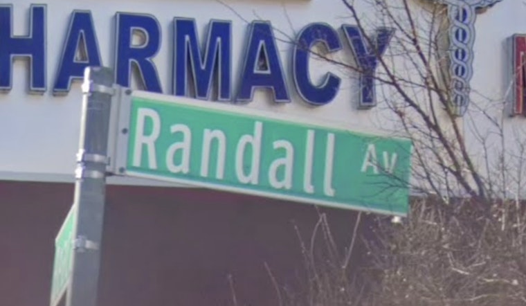 Eastchester Bay Chain-Snatch Suspect on the Run After Bronx Beatdown