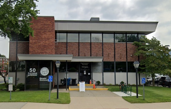 Easthampton Schools Stare Down ‘Apocalyptic’ Cuts as $6.9 Million Override Looms