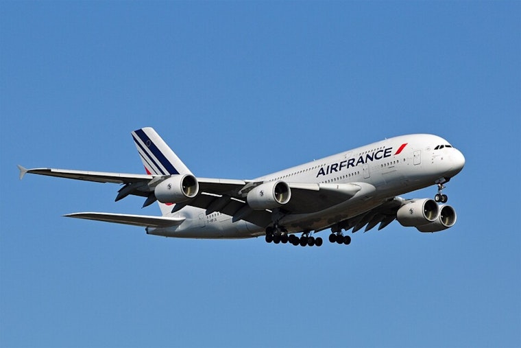 Ebola Travel Flag Forces Midair Detour For Detroit Flight To Montreal