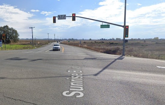 Elk Grove School Bus Smacks Into Jeep, Kids Walk Away Unharmed