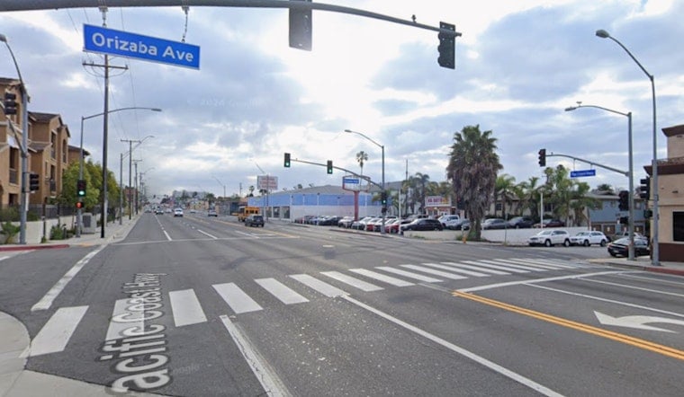 Empty PCH Car Lot Becomes Long Beach Food Truck Hot Spot