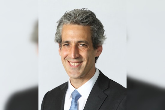 Evanston Mayor Biss Signals Plans To Resign For 2027 Election