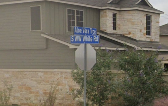 Fake Cops Smash Into Southeast San Antonio Home, Leave Block on Edge