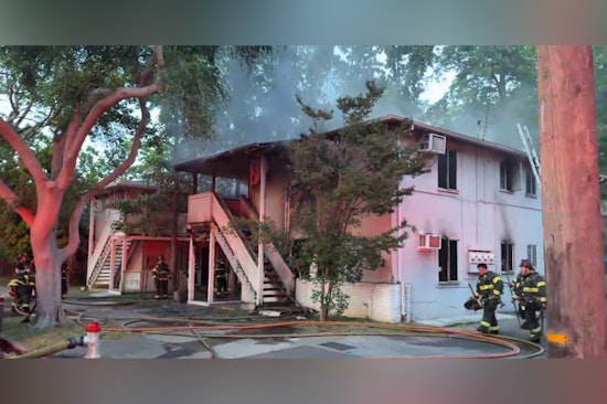 Fierce 27th Street Apartment Blaze Sends Sacramento Tenants Scrambling Into The Street