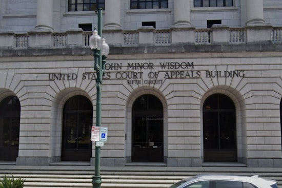 Fifth Circuit Clears El Salvador Deportation, Narrows Path for Texas Immigration Appeals