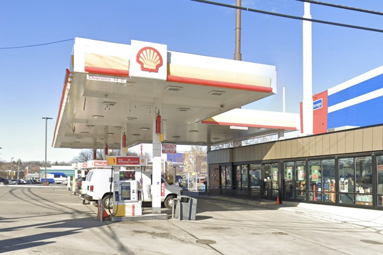 Four Gunmen Clean Out Eastchester Shell Station, Cops Say