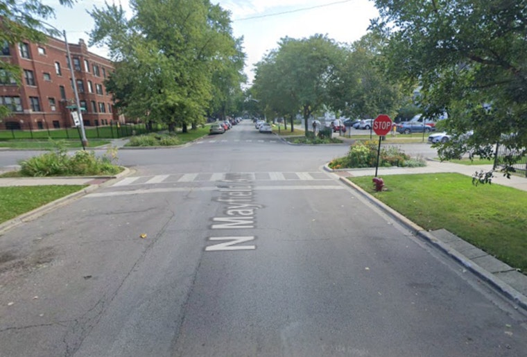 Four Shot on North Mayfield in Austin, Chicago