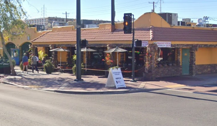 Frothy Cobra Clutch Cocktail Bar Slithers Into Downtown Las Vegas