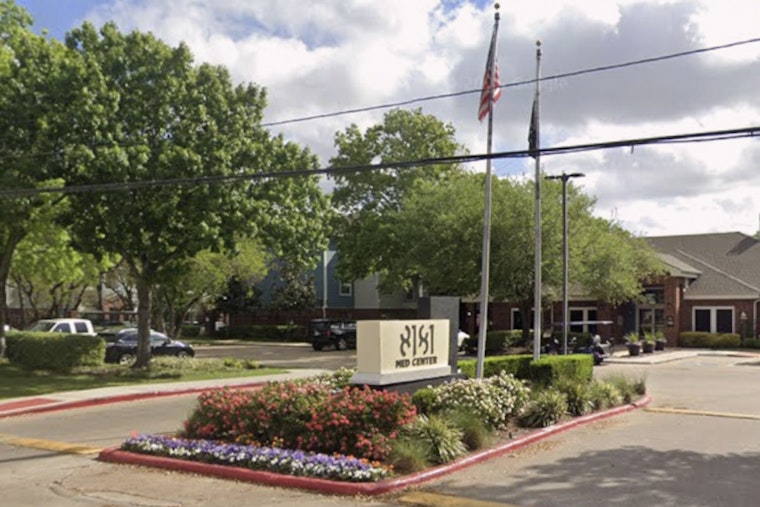 Gold Heists Rock Med Center as Tenants Say Burglars Hit 9 Houston Apartments