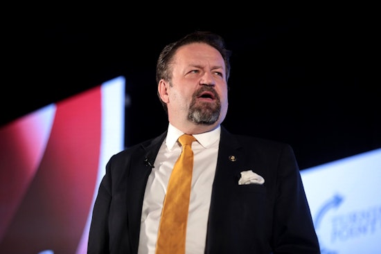 Gorka Says Trump Left ‘Break Glass’ Succession Letter For Vance In Resolute Desk Drawer