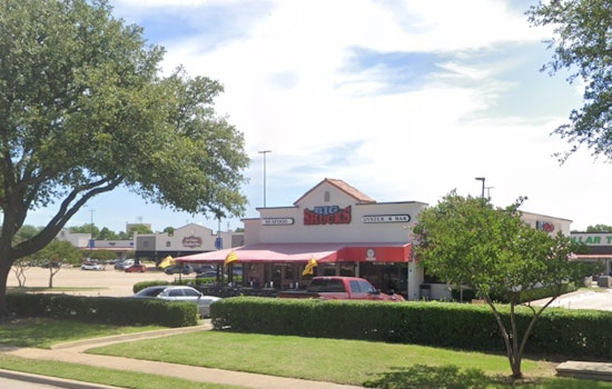Gulf Oysters Crash Ashore As Big Shucks Turns Richardson Into Beach Hangout