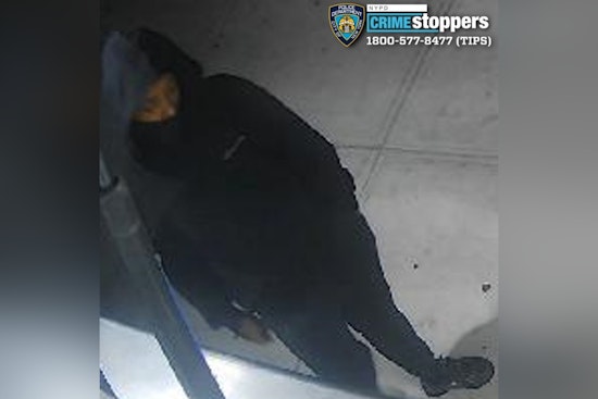 Gun-Toting Crew Rips $27K in Bling From Bronx Driver Near E. 174th, Cops Say