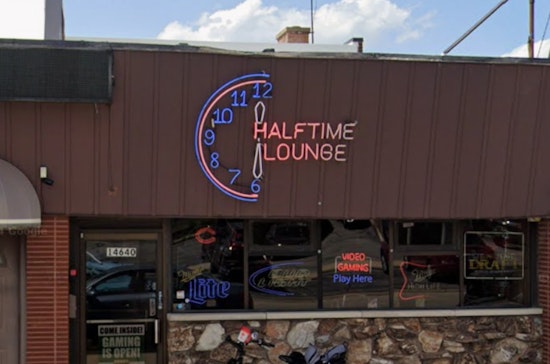 Gunfire Erupts Inside Midlothian Halftime Lounge As Duo Flees Bar
