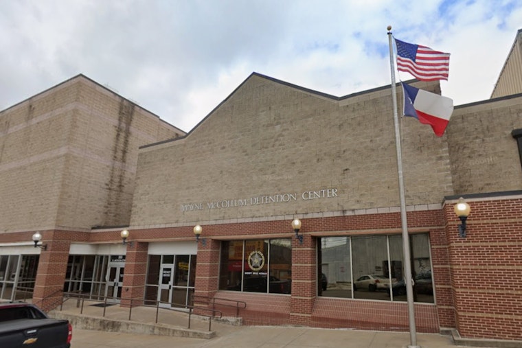 Gunfire on Carol Lane: Ellis County Deputy Kills Armed Man in Red Oak