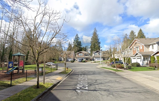 Gunfire Rocks Silver Lake Block, Man Found Dead on Everett Sidewalk