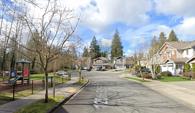 Gunfire Rocks Silver Lake Block, Man Found Dead on Everett Sidewalk