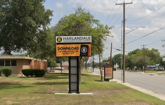 Phony Harlandale Softball Fundraiser Hits South Side Storefronts