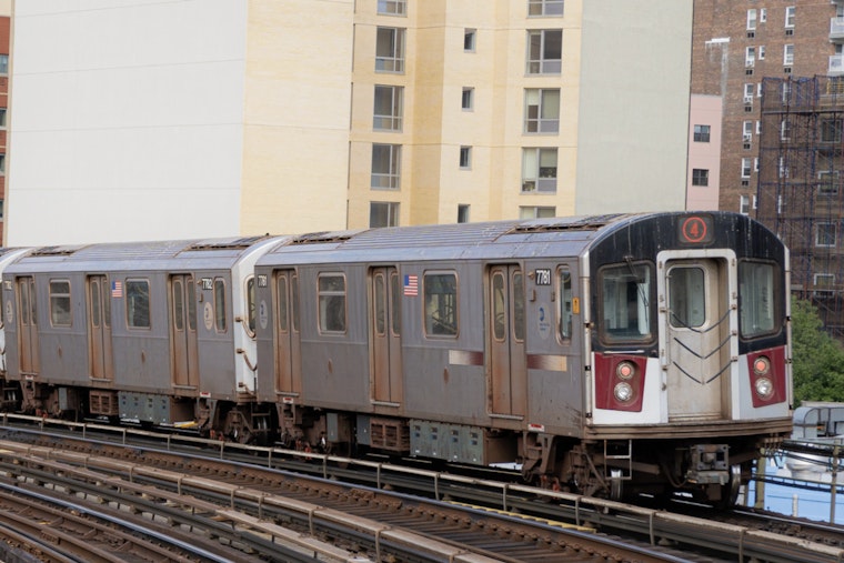 Harlem 4 Train Ride Turns Bloody As Cops Hunt Masked Duo