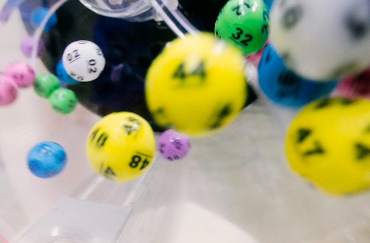 Hawthorne Liquor Store Sells $122,105 Powerball Ticket