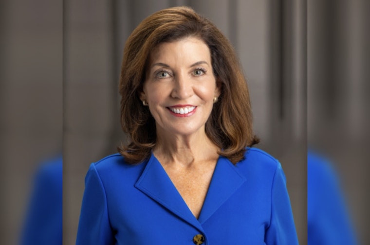 Hochul Inks Five-Year Pay Deal Covering 55,000 State Workers