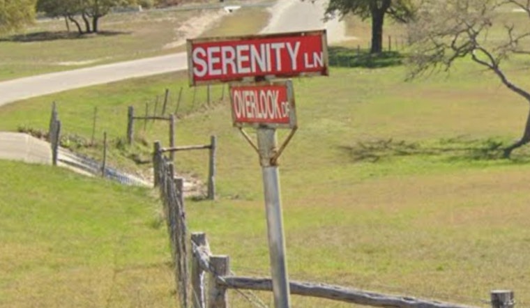 Home Blast Rocks Fredericksburg, Shakes Hill Country Neighbors