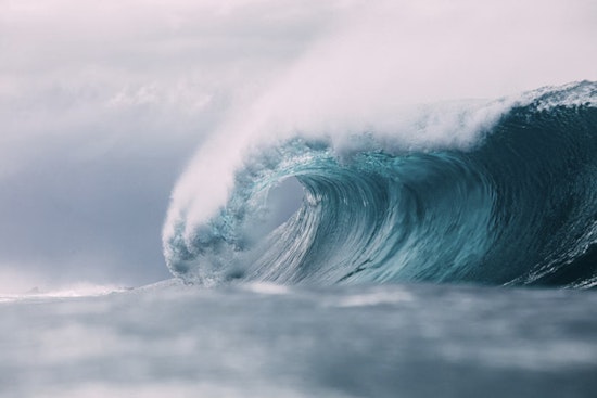 Honolulu Gets Lashed By Trades As South Swell Sneaks In
