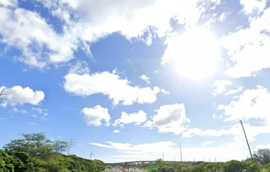 Honolulu Hunkers Down As Trade Winds Kick Up And Surf Climbs