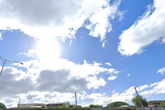 Honolulu In The Wind As Trade Gusts Tease Spotty Showers