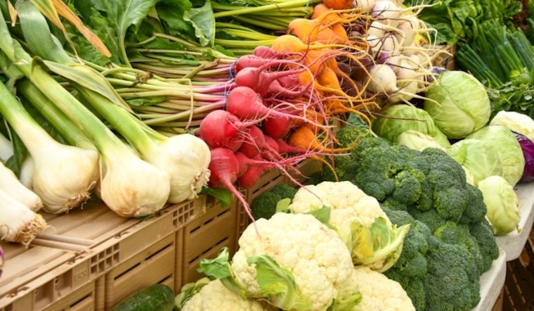 Honolulu Rolls Out First Oahu Food Plan as Grocery Bills Bite