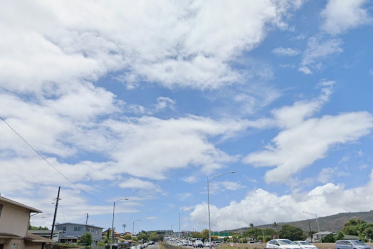 Honolulu Wakes Up Sticky As Scattered Showers Ride In On Gusty Trades