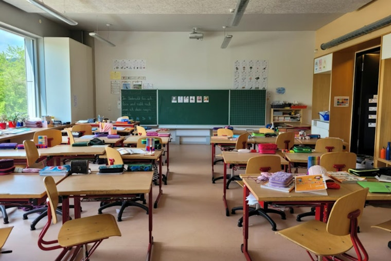 Houston Classrooms Left Behind as Texas’ School Comeback Stalls