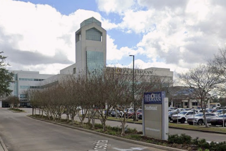 Houston Man Dies After Medical Crisis Sends SUV Into Parked Cars At Southeast Hospital