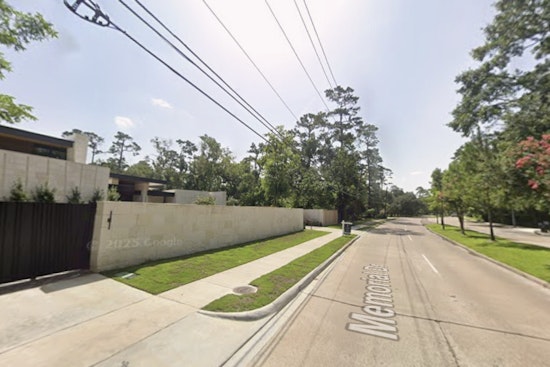 Houston Power Architect Snaps Up Stone-Walled Bayou Woods Mansion